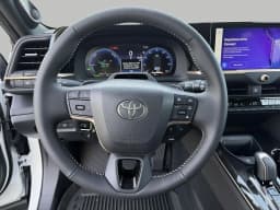 Toyota Crown Signia Limited AWD (Natl) 2026 — side view