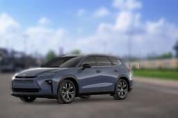 Toyota Crown Signia XLE AWD (Natl) 2026 — side view