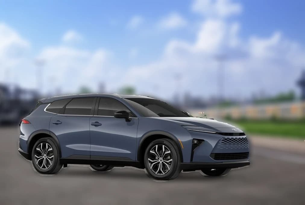 Toyota Crown Signia XLE AWD (Natl) 2026 — side view