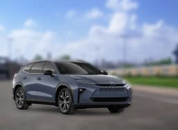 Toyota Crown Signia XLE AWD (Natl) 2026 — side view