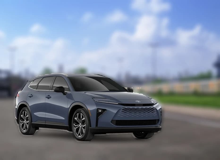 Toyota Crown Signia XLE AWD (Natl) 2026 — side view