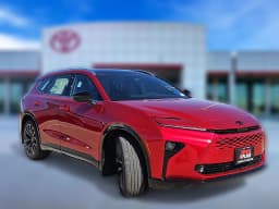 Toyota Crown Signia Limited AWD (Natl) 2026 — side view