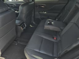 Toyota Crown Signia Limited AWD (Natl) 2026 — side view