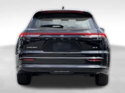 Toyota Crown Signia XLE AWD (GS) 2026 — side view