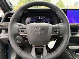 Toyota Crown Signia Limited AWD (Natl) 2026 — side view
