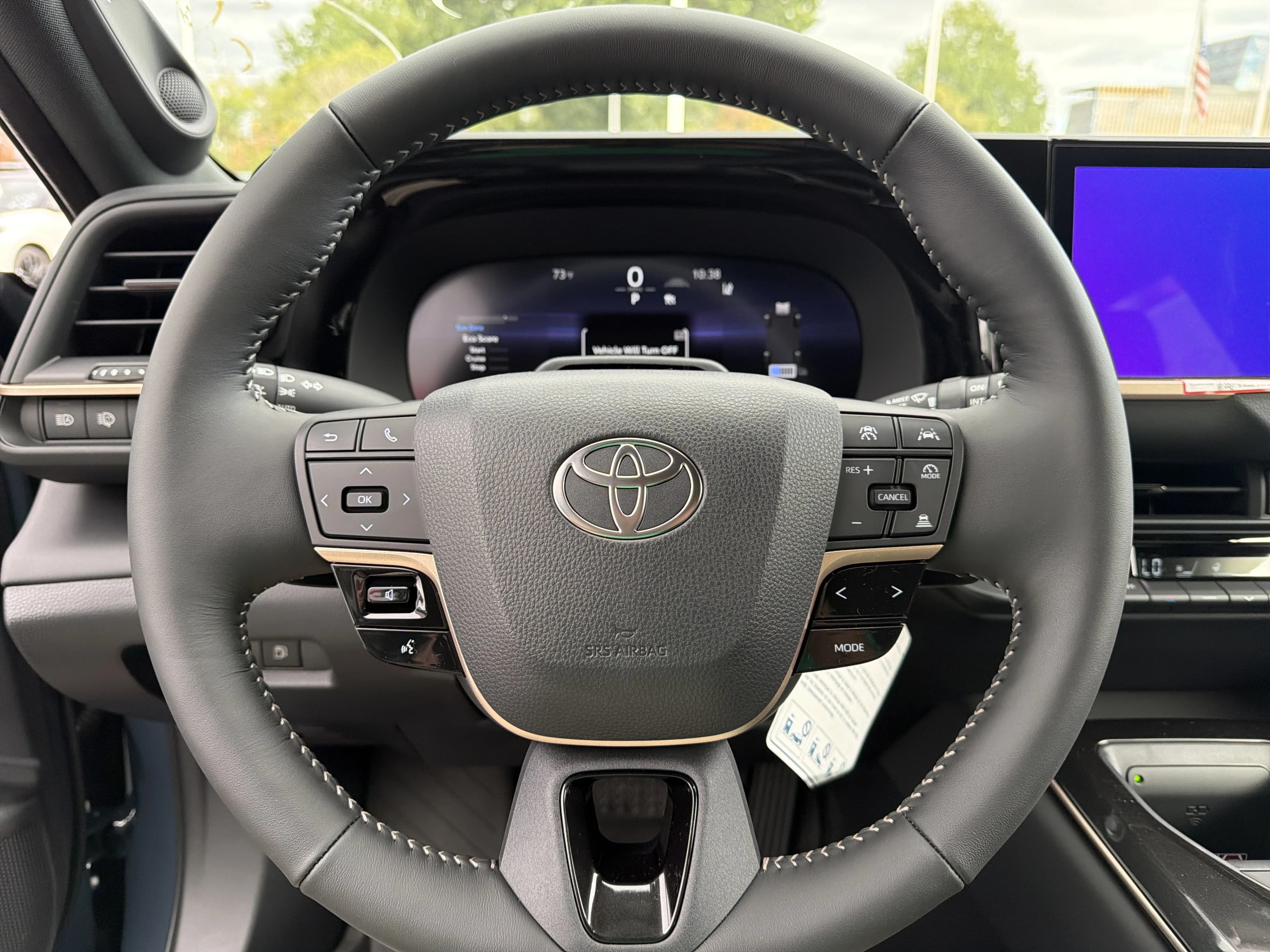 Toyota Crown Signia Limited AWD (Natl) 2026 — side view