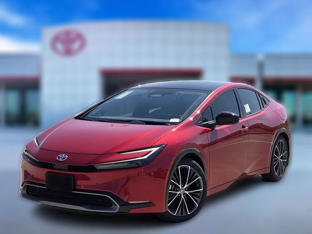 Toyota Prius Limited (Natl) 2026 — side view