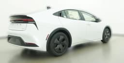 Toyota Prius LE (Natl) 2027 — side view