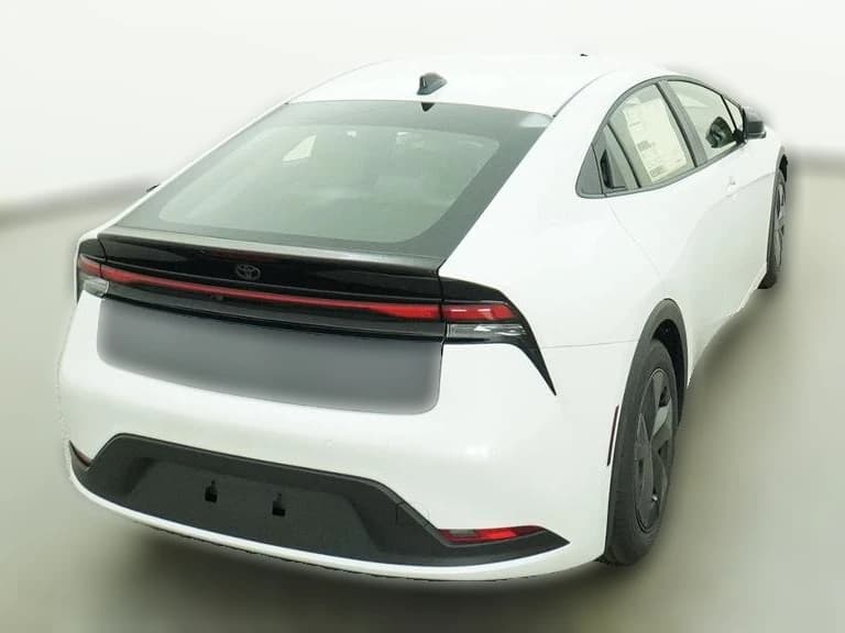 Toyota Prius LE (Natl) 2027 — side view