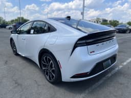 Toyota Prius Plug-In Hybrid XSE (Natl) 2026 — side view