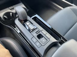 Toyota Prius Plug-In Hybrid XSE (Natl) 2026 — side view