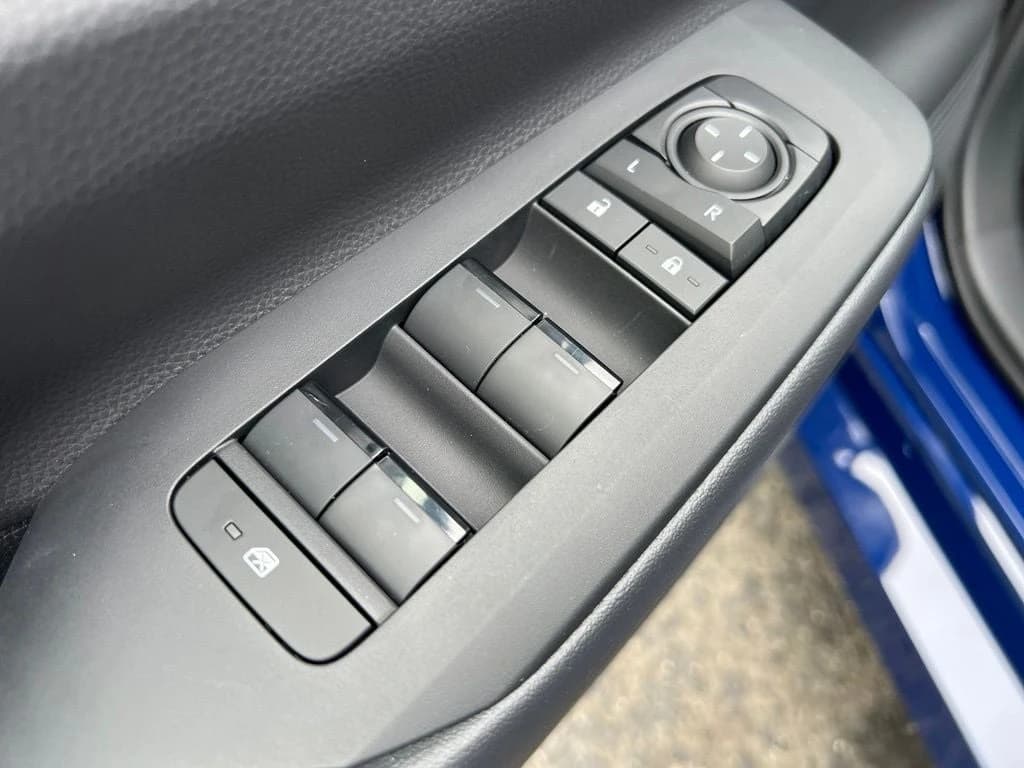 Toyota Prius Plug-In Hybrid SE (Natl) 2027 — side view