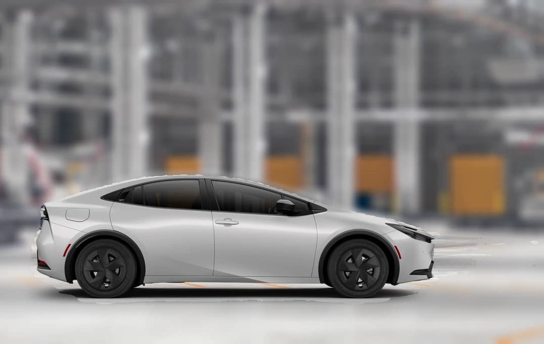 Toyota Prius Plug-In Hybrid SE (Natl) 2027 — side view