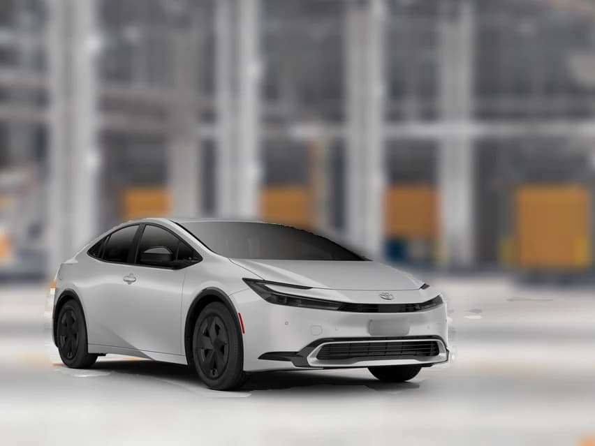 Toyota Prius Plug-In Hybrid SE (Natl) 2027 — side view