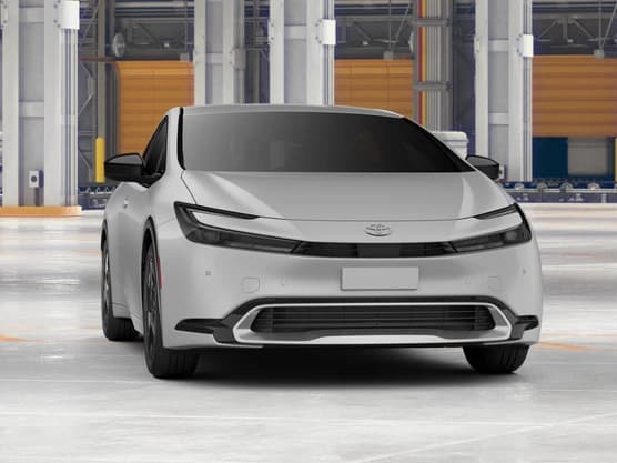 Toyota Prius Plug-In Hybrid SE (Natl) 2027 — side view