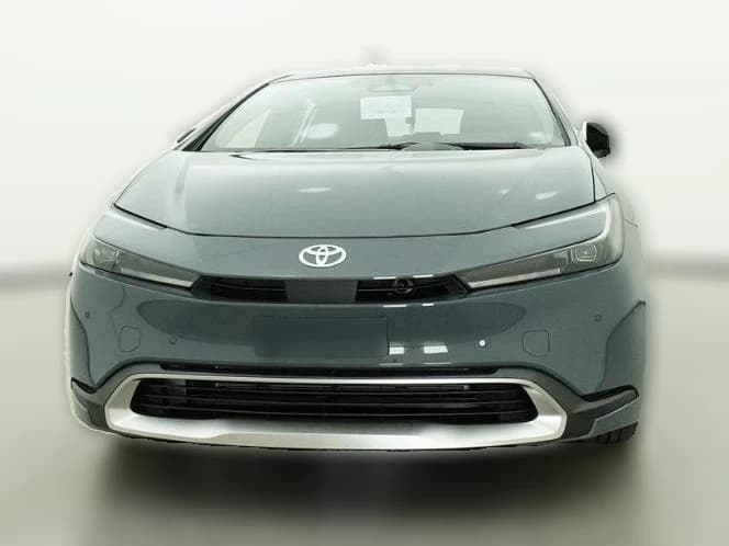 Toyota Prius Plug-In Hybrid SE (Natl) 2026 — side view