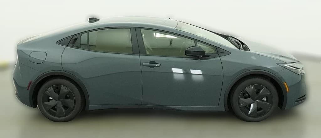 Toyota Prius Plug-In Hybrid SE (Natl) 2026 — side view