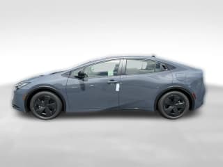 Toyota Prius Plug-In Hybrid SE (SE)