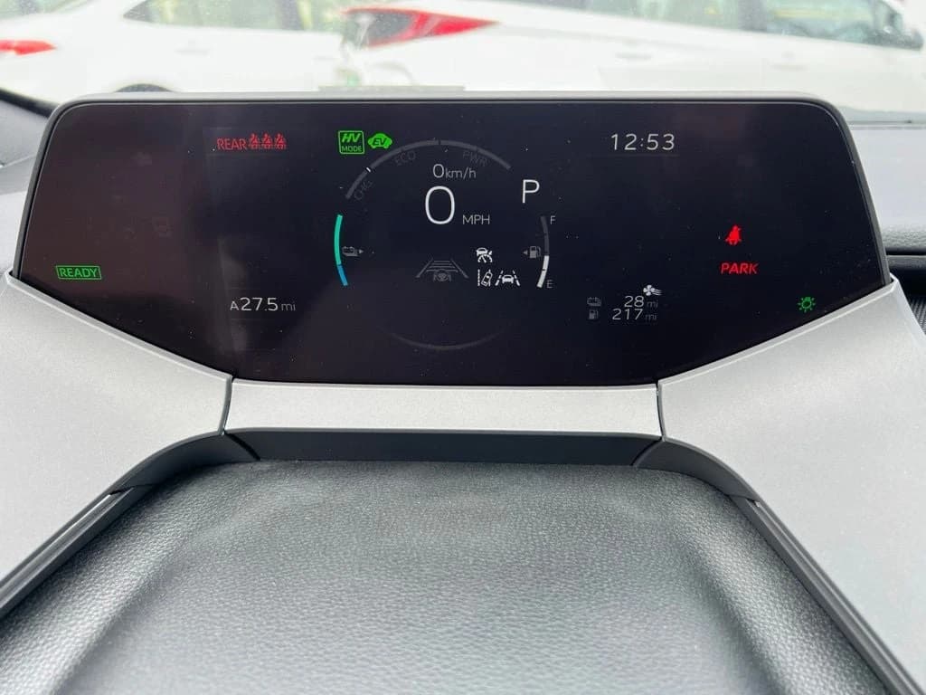 Toyota Prius Plug-In Hybrid SE (Natl) 2027 — side view
