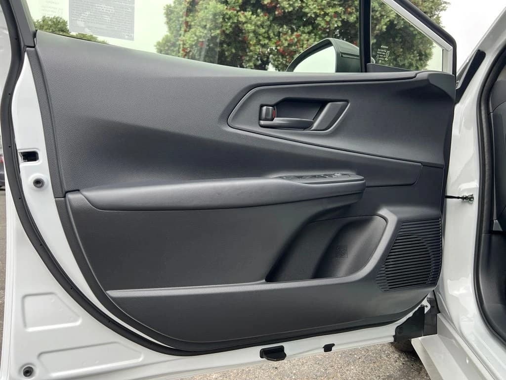 Toyota Prius Plug-In Hybrid SE (Natl) 2027 — side view