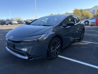Toyota Prius XLE AWD (Natl)