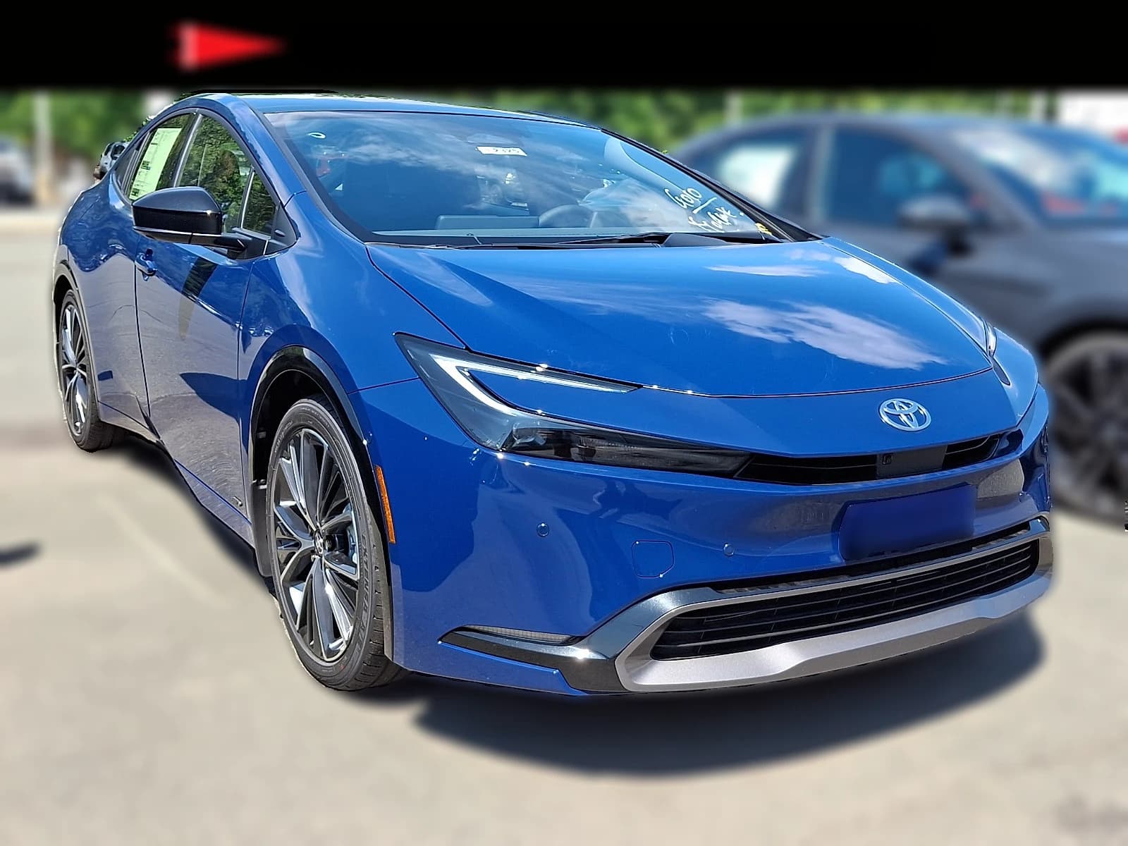 Toyota Prius Limited AWD (Natl) 2027 — side view