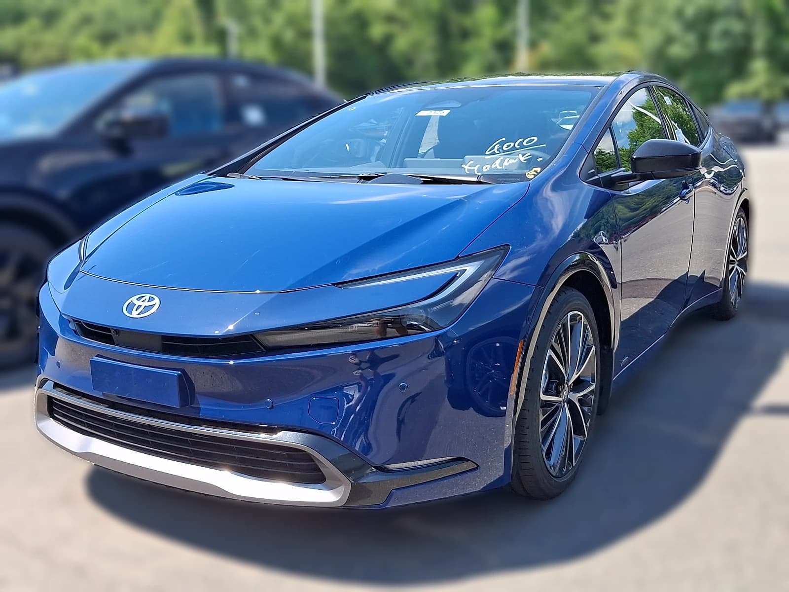 Toyota Prius Limited AWD (Natl) 2027 — side view