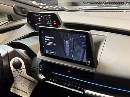 Toyota Prius Limited AWD (Natl) 2027 — side view
