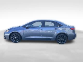Toyota Corolla SE CVT (Natl)