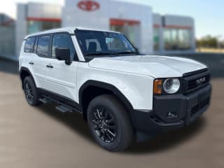 Toyota Land Cruiser 4WD (Natl)