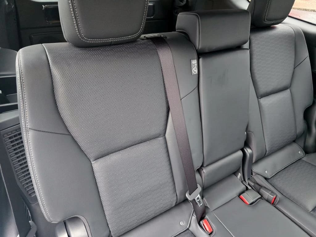 Toyota Land Cruiser Base 4WD (Natl) 2027 — side view