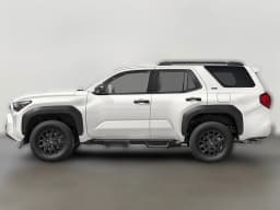 Toyota 4Runner SR5 2WD (Natl) 2026 — side view