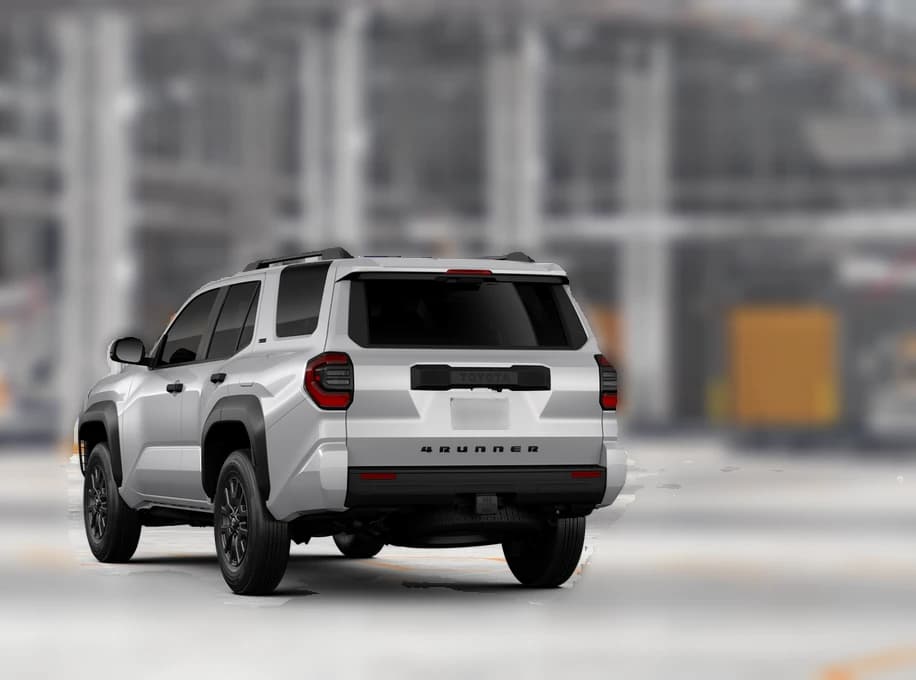 Toyota 4Runner SR5 2WD (Natl) 2026 — side view