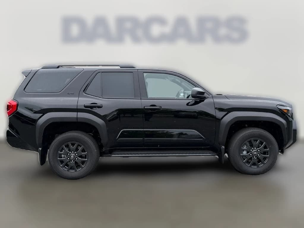 Toyota 4Runner SR5 4WD (Natl) 2026 — side view