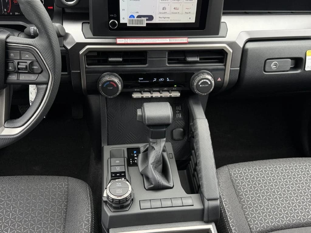 Toyota 4Runner SR5 4WD (Natl) 2026 — side view