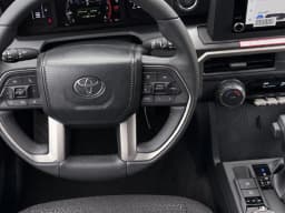 Toyota 4Runner SR5 4WD (Natl) 2026 — side view