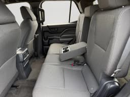 Toyota 4Runner SR5 4WD (Natl) 2026 — side view