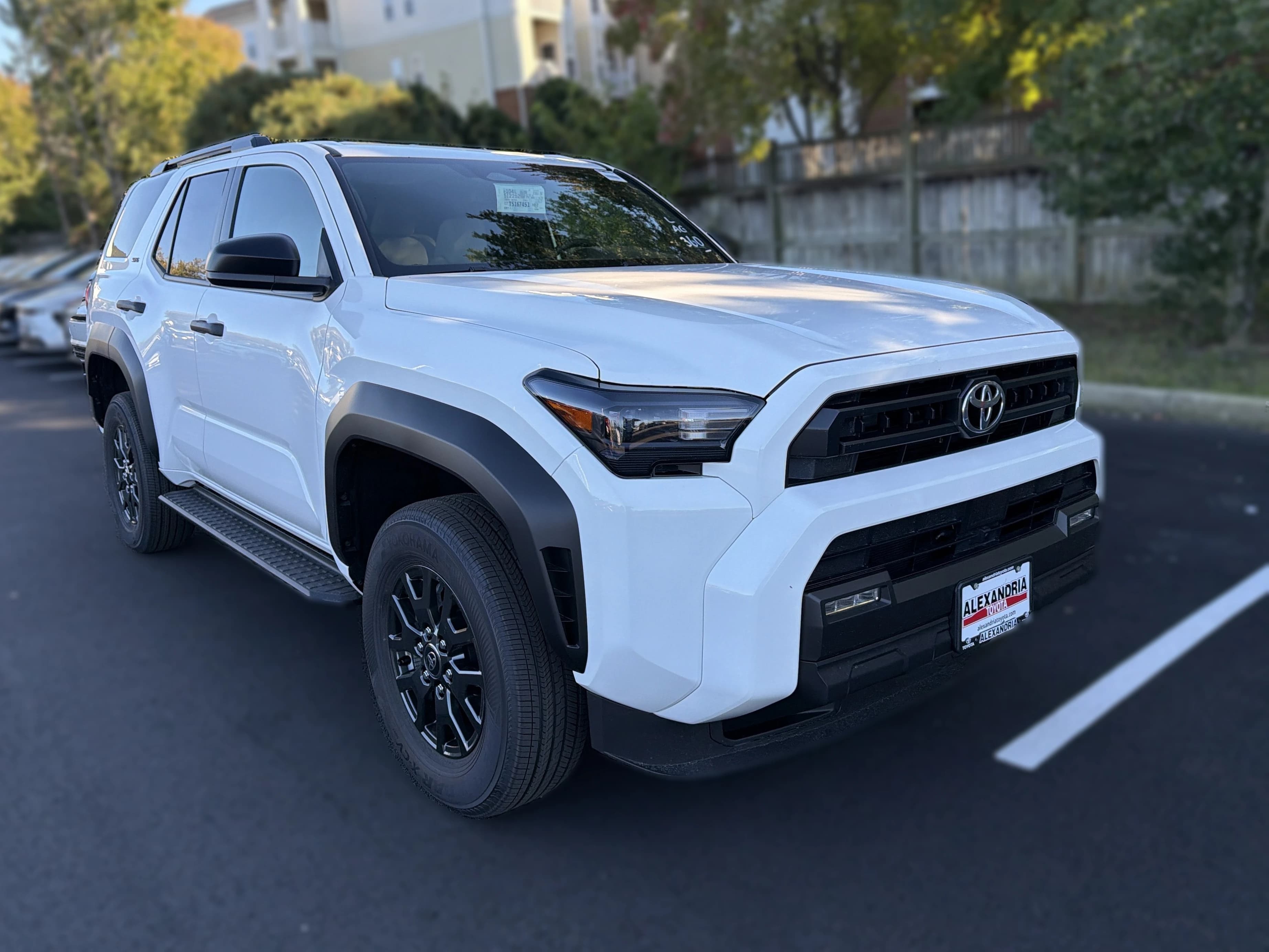Toyota 4Runner SR5 4WD (Natl) 2026 — side view