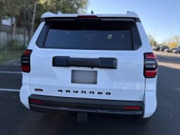 Toyota 4Runner SR5 4WD (Natl) 2026 — side view