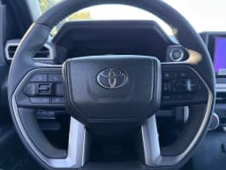 Toyota 4Runner SR5 4WD (Natl) 2026 — side view