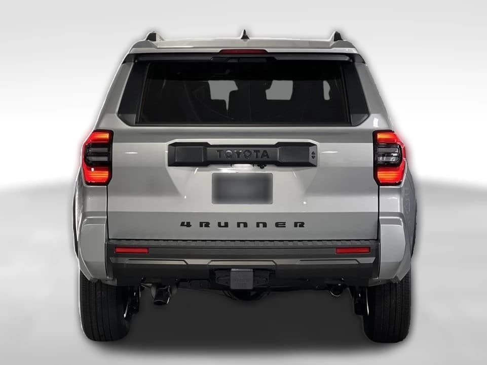 Toyota 4Runner SR5 4WD (Natl) 2026 — side view