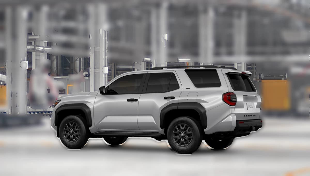 Toyota 4Runner SR5 4WD (GS) 2026 — side view