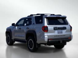 Toyota 4Runner TRD Off Road Premium 4WD (SE) 2026 — side view