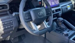 Toyota 4Runner TRD Off Road Premium 4WD (SE) 2026 — side view