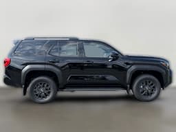 Toyota 4Runner SR5 4WD (Natl) 2026 — side view
