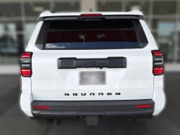 Toyota 4Runner SR5 4WD (Natl) 2026 — side view