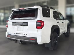 Toyota 4Runner SR5 4WD (Natl) 2026 — side view