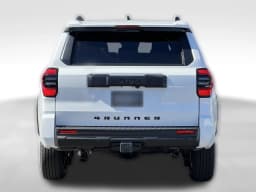 Toyota 4Runner SR5 4WD (Natl) 2026 — side view