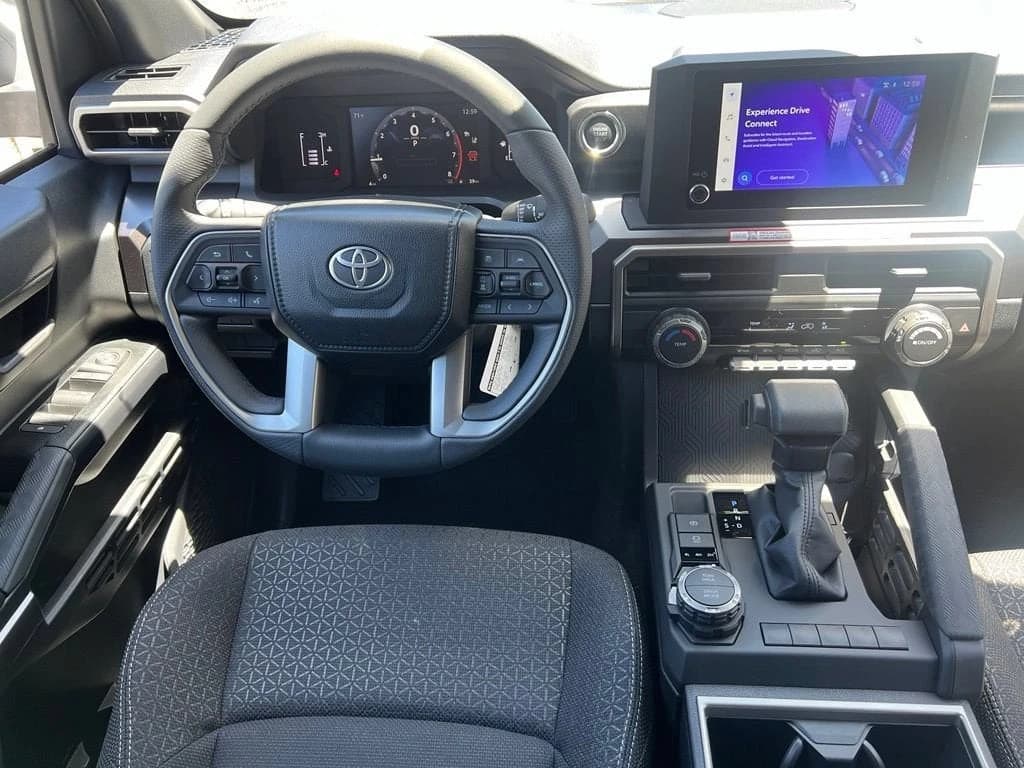 Toyota 4Runner SR5 4WD (Natl) 2026 — side view