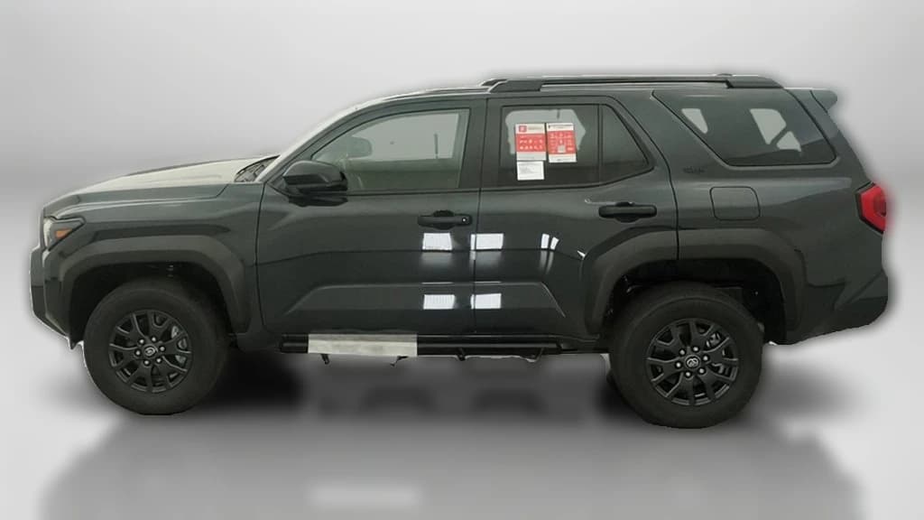 Toyota 4Runner SR5 4WD (GS) 2026 — side view